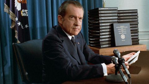 Richard Nixon, Watergate Scandal