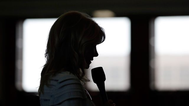 Sen. Wendy Davis (D-Fort Worth) begins a filibuster in an effort to kill an abortion bill, Tuesday, June 25, 2013, in Austin, Texas. (AP Photo/Eric Gay)