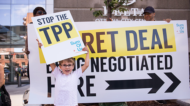 TPP rally in Ottowa, Canada in July 2014. (Photo: SumOfUs/flickr CC 2.0) 