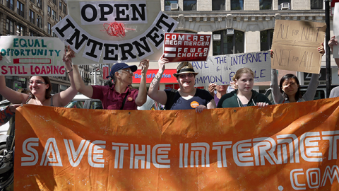 President Obama Tells FCC: Reclassifying the Internet Is “Essential ...