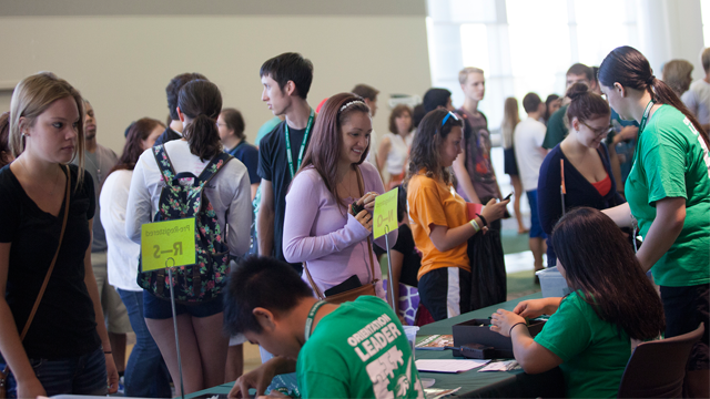 College of DuPage welcomed more than 1,200 students and 375 parents to campus during New Student Orientation Aug. 13 to 15, 2013