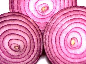 Sliced red onions