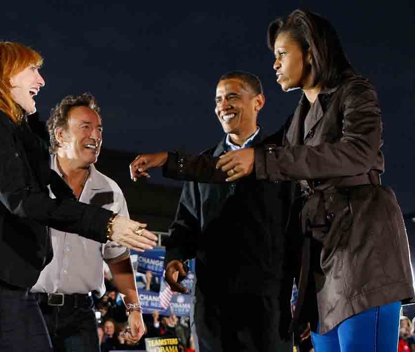 Patti Scialfa, Bruce Springsteen, Barack Obama, Michelle Obama in Cleveland in 2008.