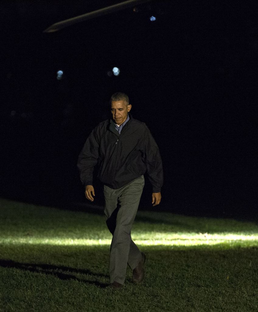 President Barack Obama walks on the South Lawn towards the White House after arriving on Marine One. (Photo by Andrew Harrer - Pool / Getty Images)