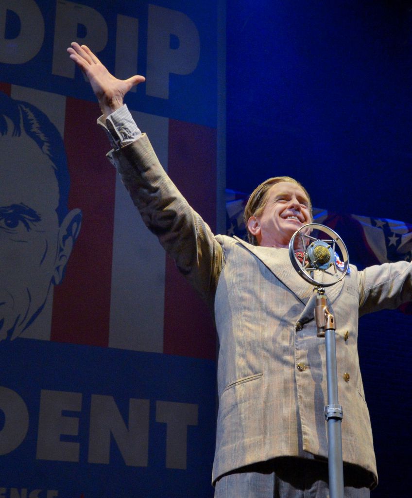 Actor David Kelly playing populist demagogue Buzz Windrip in the Berkeley Repertory Theatre's adaptation of It Can't Happen Here , Sinclair Lewis' 1935 novel about the coming of dictatorship to America. (Photo by Kevin Berne/Berkeley Repertory Theatre)