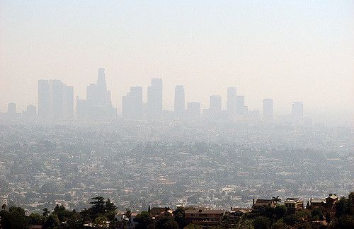 Los Angeles smog, September 2006. (Photo by Ben Amstutz, Flickr CC 2.0)