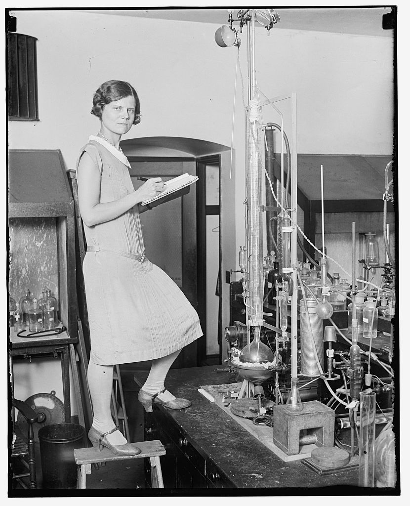 Woman scientist, between 1909 and 1923. (Photo courtesy of the Library of Congress)
