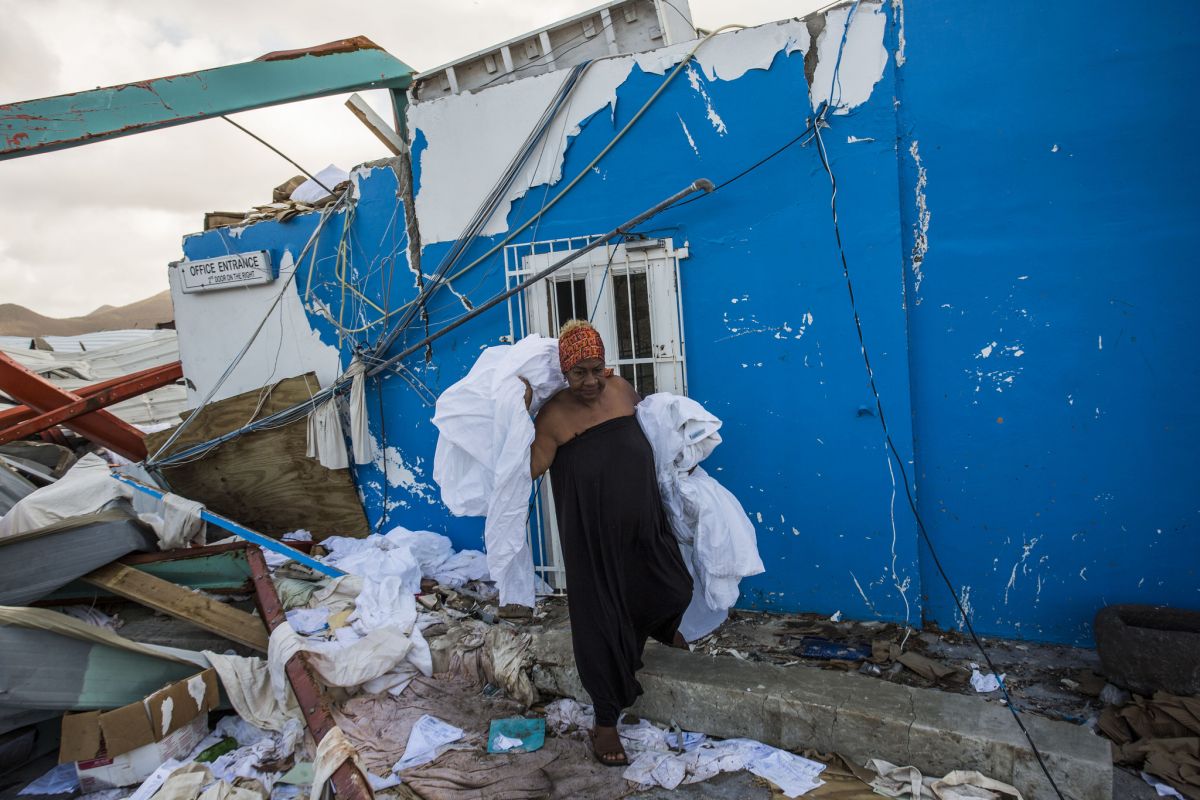 Picture taken in St Maarten between 10 and 14 September by Netherlands Red Cross (NLRC) photographer Arie Kievit soon after Hurricane Irma damaged or destroyed more than 90 per cent of the territory’s homes and buildings as it crossed near peak intensity. (Photo by <a href="https://www.flickr.com/photos/climatecentre/36531181963/in/photolist-XE8RET-XyS67W-XEkLV8-YyfTd5-YhQoN6-XyLVfk-YxXUVb-Yzxj6U-YHxrzM-YwDViM-YUQY6X-YvTHyJ-YwZeoB-YPyRtk-XhYTKu-YFp1BV-XhZVmx-YD618C-YeJv7s-XC1TN7-XbKtHU-YdqM5c-YPyRwB-YPySFR-Ymq3a6-YrBWhk-YPySKZ-YyfTn3-XEkPbR-XB68fV-YdmAyW-Yy9f4k-XrsNzA-YjDMVi-YNLetr-YLZhqz-YivqQd-XcPJxQ-XyY34Q-YE62Ex-XB68oa-YzGu7N-YBbsES-Yss4xb-XB67Yn-YGknKx-XpYs2d-Y7vC8j-Ypt6xq-YuXoQP" target="_blank">Climate Centre</a>/ flickr <a href="https://creativecommons.org/licenses/by-sa/2.0/" target="_blank">CC 2.0</a>)